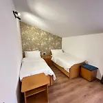 The Doctor's Apartman