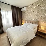 The Doctor's Apartman Tirana
